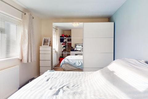 67 Bardfield, Basildon, SS16 4JW