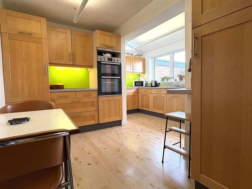 Breakfast kitchen
