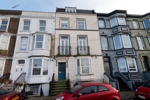 1 bedroom flat for sale, Grosvenor Place, Margate CT9