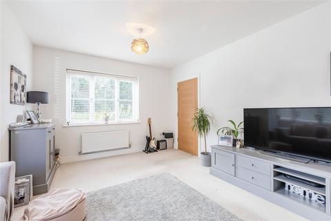 3 bedroom house for sale, Lowther Close, Surrey KT16