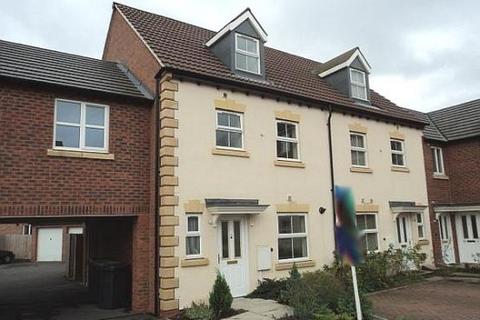 4 bedroom townhouse to rent, Wilkinson Close, Chilwell, NG9