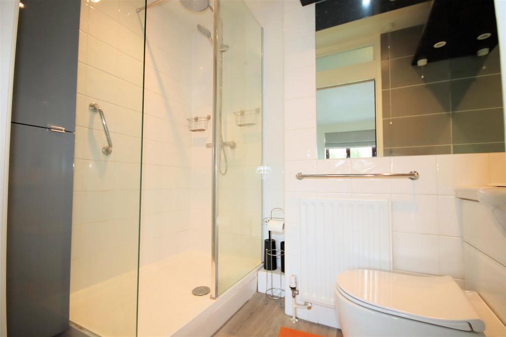 View of En-suite Shower Room