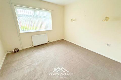 2 bedroom detached bungalow for sale, Viola Avenue, Rhyl