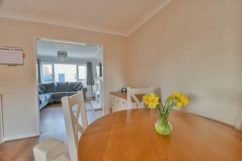 24 Bretby Close, Doncaster, DN4 6EL