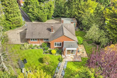 3 bedroom bungalow for sale, Fairgreen East, Hadley Wood, EN4