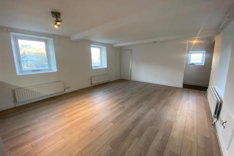 2 bedroom house to rent, Penistone Road, New Mill, Holmfirth