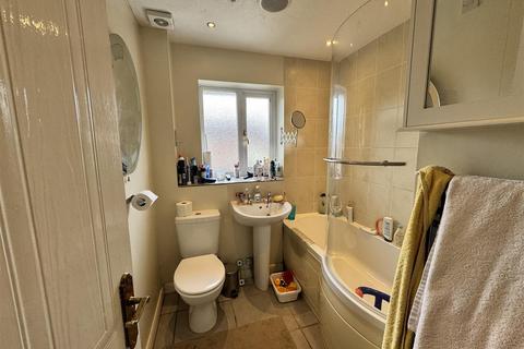 18 Eathorpe Close, Birmingham, B34 7JD