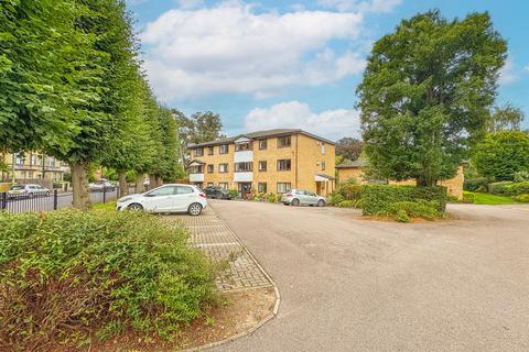 2 bedroom flat for sale, Bryntirion Court, Cheveley Road, Newmarket