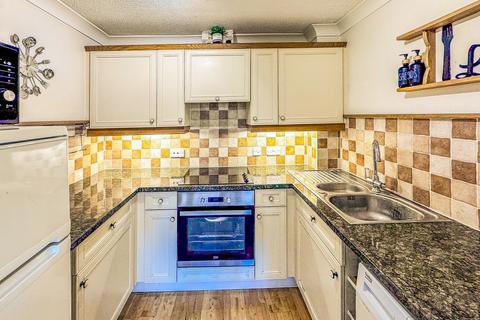 2 bedroom flat for sale, Bryntirion Court, Cheveley Road, Newmarket