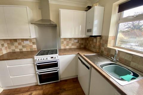 2 bedroom flat to rent, Wimbourne Road, Bournemouth, BH10