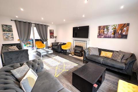 11 Doubleday Drive, Heybridge, Maldon, CM9 4TL