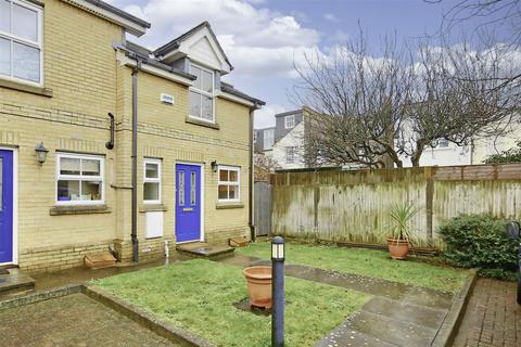 2 bedroom end of terrace house to rent, Harper Mews, London