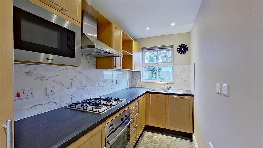Harper-Mews-Earlsfield-SW17-Kitchen.jpg
