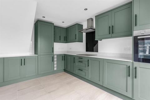 92 The Paddocks, Stevenage, SG2 9UB