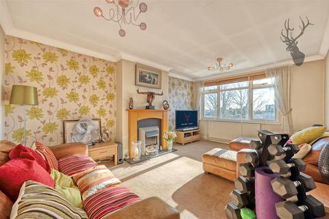 8 Onslow Close, London, E4 6QD
