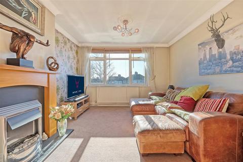 8 Onslow Close, London, E4 6QD