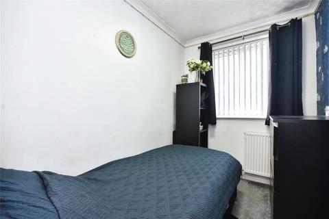 7 Brierley Walk, Chadderton, Oldham, OL9 6SB