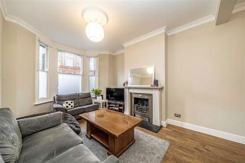 4 bedroom house for sale, Searles Road, London SE1