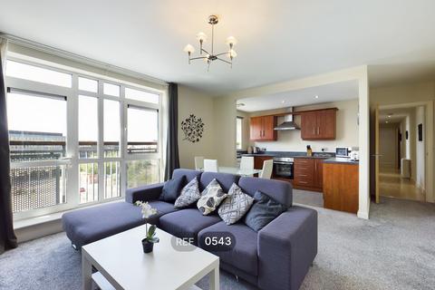 2 bedroom apartment to rent, Trinity Wharf, High Street, HU1 1QE