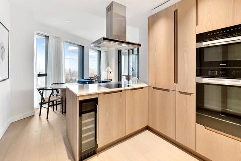 2 bedroom apartment to rent, River Park Tower, 1 Nine Elms Lane, SW8