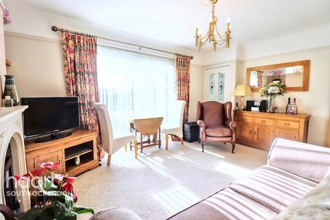 5 Elm Road, Aveley, South Ockendon, RM15 4SX