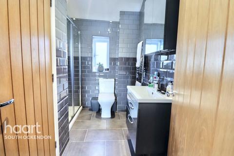 5 Elm Road, Aveley, South Ockendon, RM15 4SX