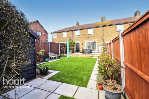 5 Elm Road, Aveley, South Ockendon, RM15 4SX