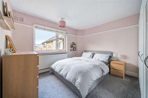 2 bedroom flat for sale, South Bank, Surbiton KT6