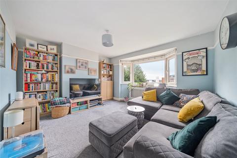 2 bedroom flat for sale, South Bank, Surbiton KT6