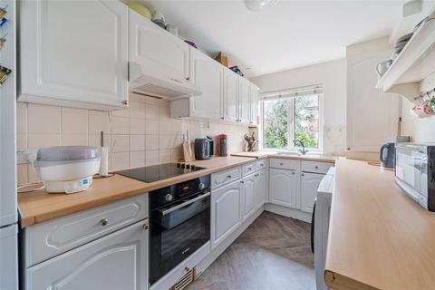 2 bedroom flat for sale, South Bank, Surbiton KT6