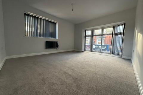 2 bedroom flat to rent, Bearwood Road, Smethwick B66