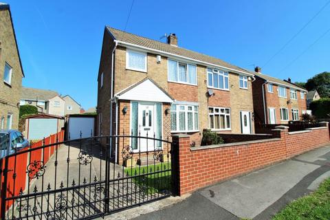 3 bedroom semi-detached house to rent, Warwick Road, Monk Bretton, Barnsley