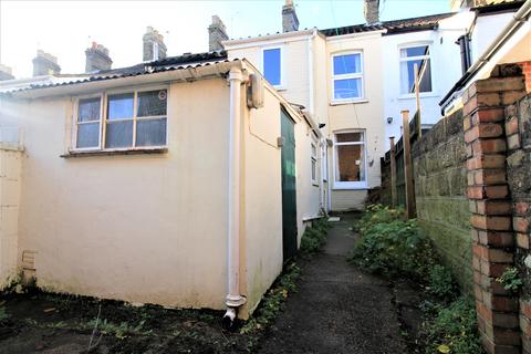 3 bedroom terraced house to rent, Edinburgh Road, Norwich NR2