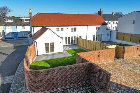 undefined, Milford on Sea, SO41