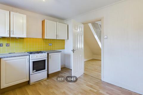 2 bedroom terraced house to rent, 24 Charlestown Way, Victoria Dock, HU9 1PJ