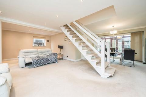 3 bedroom detached house for sale, Wensleydale Gardens, Hampton TW12