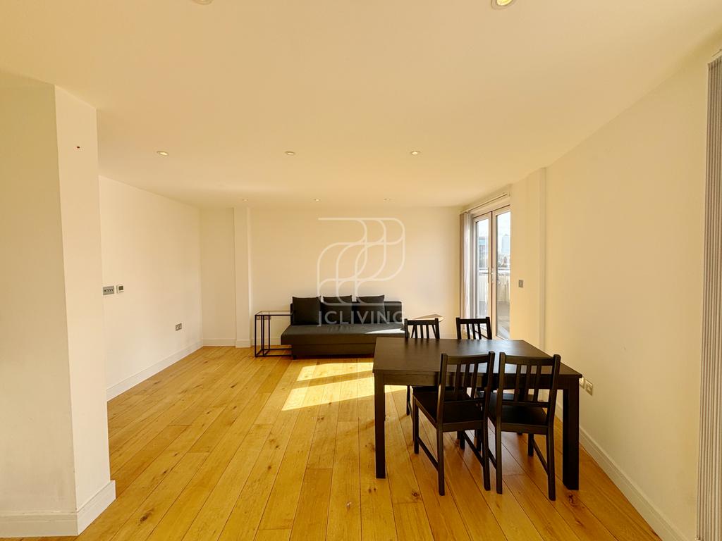 Gateway House, 24 Cavell Street, E1