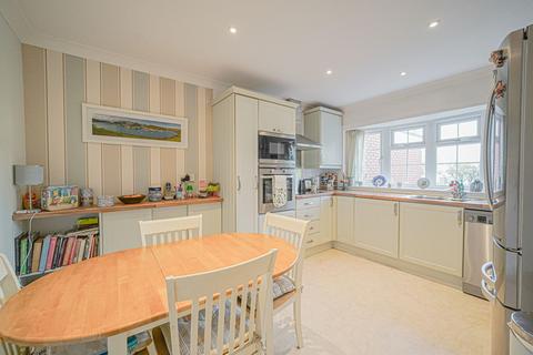 9 Cook Close, Knowle, Solihull, B93 0JR