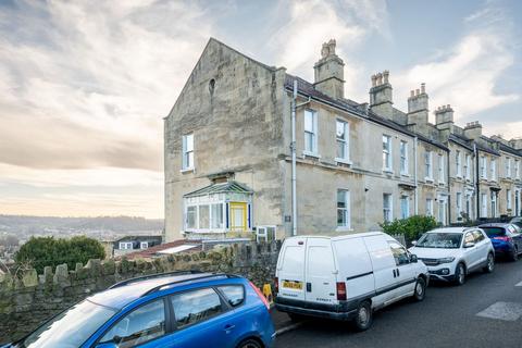 3 bedroom end of terrace house for sale, Chilton Road, Bath, BA1