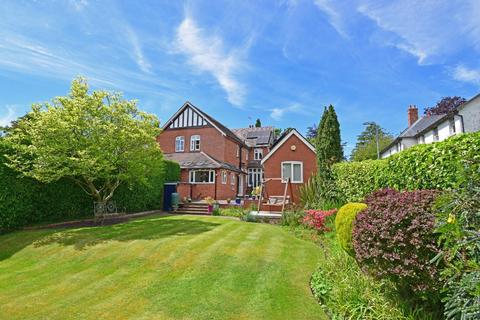 4 bedroom semi-detached house for sale, 20 College Road, Bromsgrove, Worcestershire, B60 2NE