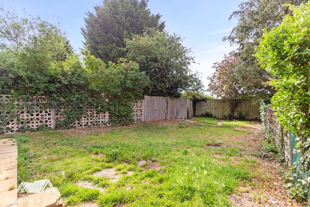 Elmbridge 8.jpg