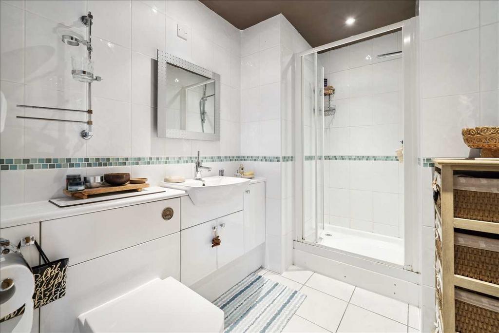 En-Suite Shower