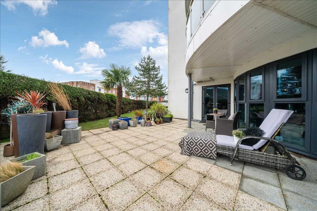 Patio area 2
