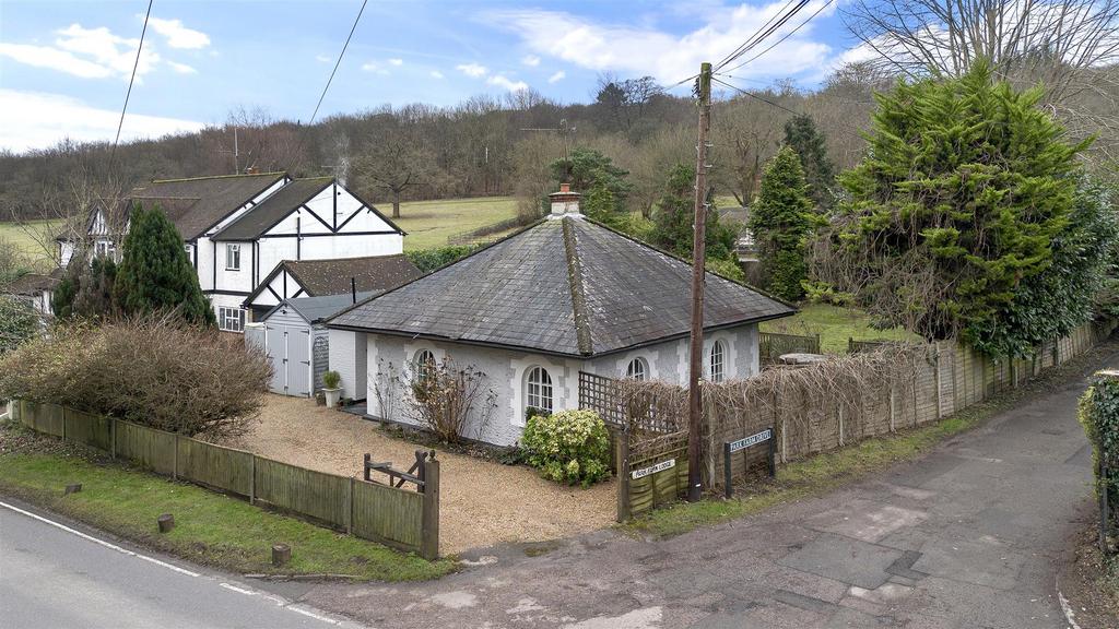 PARK FARM LODGEDRONE (5).jpg