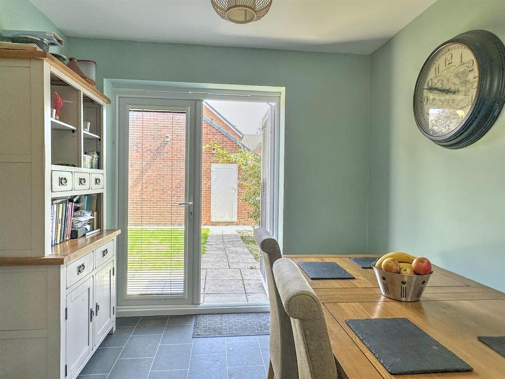 Kitchen diner