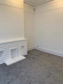 3 bedroom terraced house to rent, Ilford, Essex, IG2