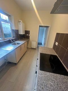 2 bedroom flat to rent, Oxford Street, Tyne & Wear