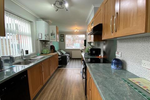 3 bedroom semi-detached house for sale, Kirklands Road, Hull, HU5 5AX