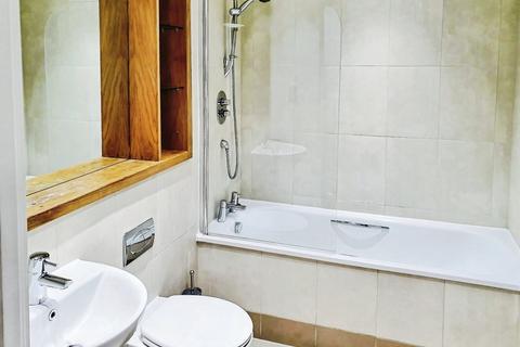 undefined, Gateway East, Marsh lane, Leeds, LS9