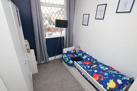 26 Grasmere Road, Barnsley, S71 1ES